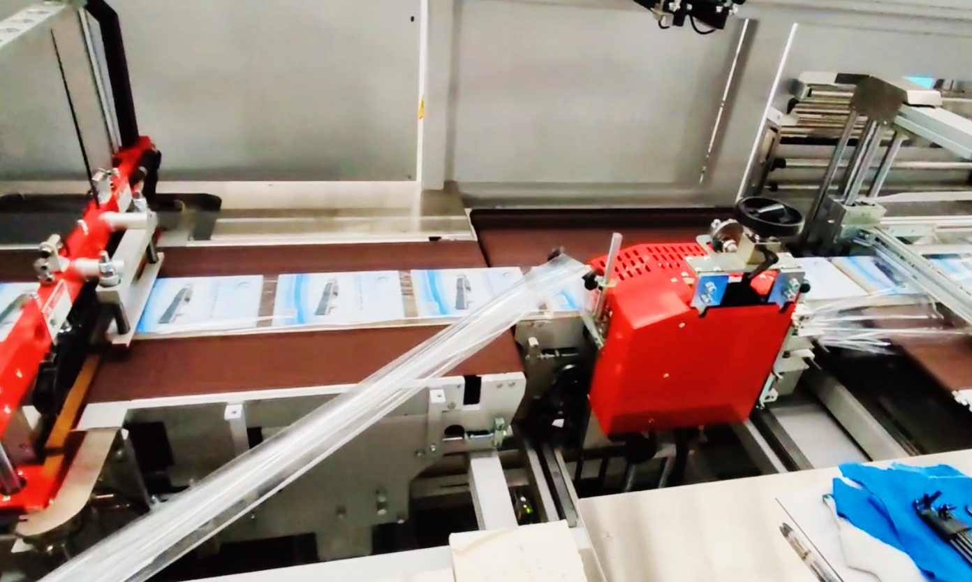 Reciprocating Follow‑up Sealing & Punching Machine